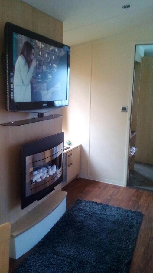 3 Bedroom 2 Bathroom Prestige Caravan Presthaven Sands Talacre Eksteriør billede