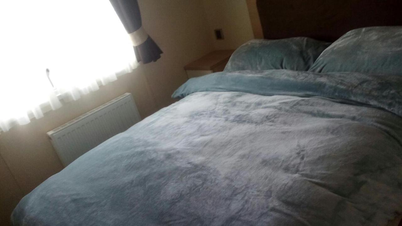 3 Bedroom 2 Bathroom Prestige Caravan Presthaven Sands Talacre Eksteriør billede